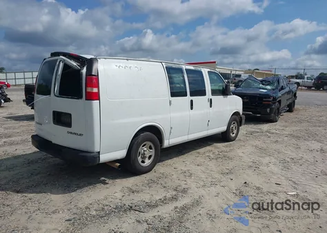 2003 Chevrolet Express z USA, uszkodzony, nr VIN 1GCFG15X631218329